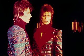 Luister naar David Bowie's nieuwe versie van 'Starman’