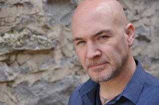 Tim Storms, l’homme avec la voix la plus grave du monde