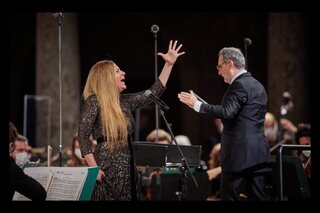 Hommage à Manuel de Falla sur Mezzo Live avec l'Orquestra Nacional de España dirigé par Josep Pons, avec la chanteuse María Toledo et au piano Josep Colom