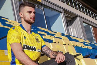 FIFA: STVV onthult nieuwe speler Ardixa