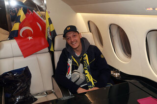 Özil