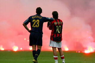 Het verhaal achter de meest iconische foto van de Milanese derby