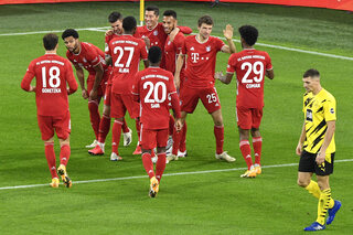 Bayern München wint zinderende topper bij Dortmund