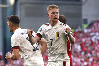 “Hij was briljant!”: Kevin De Bruyne is de gamechanger tegen Denemarken (en daar is ook de buitenlandse pers het over eens)