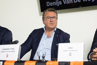 Voorzitter Van de Weghe (Deinze) haalt uit naar nieuwe eigenaars: "Ik ben bedrogen"