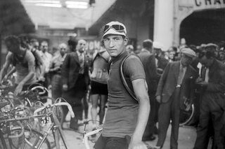 Sterallures: Gino Bartali, de wielrenner die met zijn heldendaden geschiedenis schreef