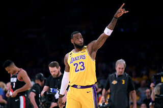 LeBron James verlengt contract bij Lakers tot 2025