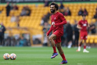 Belgen in het buitenland - Mo Salah loodst Liverpool naar voorlopige leidersplaats tegen Wolves