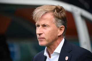 Red Flames - Nederlandse bondscoach Andries Jonker is al blij met kleine zege op België