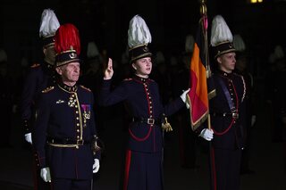 La princesse Elisabeth prête serment en tant qu'officier à l'Ecole royale militaire