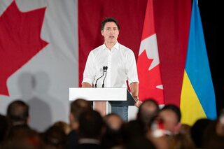 Inval Oekraïne - Trudeau excuseert zich na eerbetoon aan Oekraïense nazi-veteraan in Canadees parlement