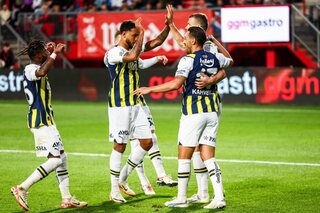 Belgen in het buitenland - Fenerbahçe, zonder bankzitter Batshuayi, pakt leidersplaats na zege tegen Sivasspor