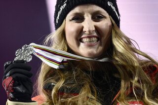 WB alpijnse ski - Nina Ortlieb souffre d'une double fracture tibia-péroné