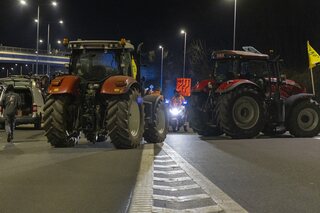 Boerenprotest - Zware hinder op binnen- en buitenring van Halle houdt aan