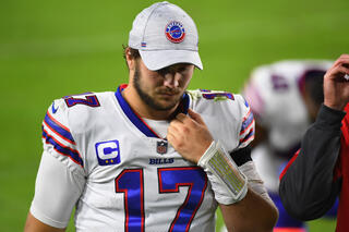 le quarterback Josh Allen a été mis sous l'éteignoir avec les Buffalo Bills