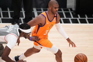 Een fenomenale Chris Paul helpt de Suns te kwalificeren voor de NBA-finales