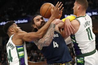 Steven Adams, le géant discret mais ô combien important pour Memphis