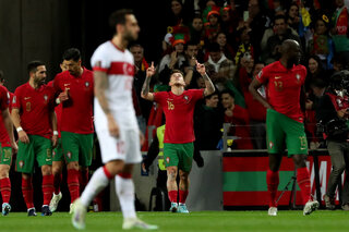 Otavio mène le Portugal en finale des barrages pour le Mondial