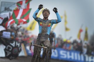 Les plus grands sportifs belges : Sven Nys couronne sa carrière avec un deuxième titre mondial