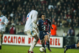 Ronaldinho avait régalé les spectateurs du choc entre Marseille et le PSG en 2003.