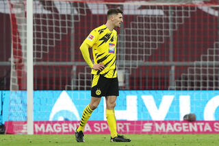 Thomas Meunier kent geen leuke tijd in Dortmund.