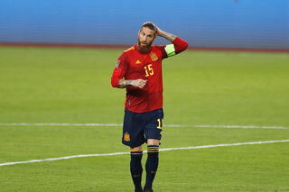 Moet Sergio Ramos een kruis maken over de Spaanse nationale ploeg?