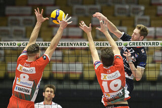 Volleyball Maaseik Roulers