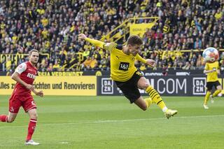 THorganHazard in action for Borussia Dortmund