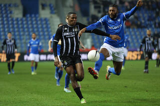Jackson Tchatchoua a inscrit son premier but avec Charleroi à Genk