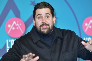 Artus vous emmène dans son univers loufoque dans ‘Duels à Davidéjonatown’