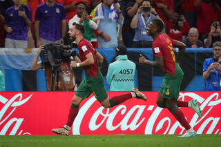 Bruno Fernandes brille enfin avec le Portugal et envoie son pays en huitièmes de finale