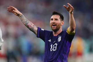 Lionel Messi fête la qualification de l'Argentine avec un nouveau record