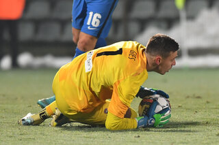 Xavier Gies van FCV Dender EH