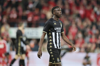Badji trekt van Club Brugge naar Charleroi, PSG haalt stevig uit