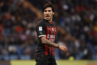 Sandro Tonali de l'AC Milan à Newcastle