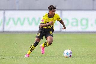 Ik ben tevreden dat ik vanavond mocht starten maar ik bekijk het gewoon van wedstrijd tot wedstrijd. Met Bjorn en mezelf beschikt de coach over twee goeie backs, waardoor er sprake kan zijn van een go