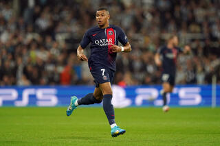 Mbappé avec le PSG contre l'AC Milan