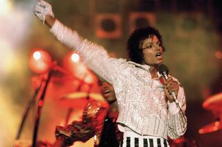 Michael Jackson et Eddie Van Halen sur Beat it de l'album Thriller