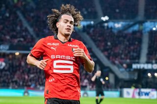 Les Belges à l'étranger - Arthur Theate sort blessé avec Rennes battu 2-0 à Marseille