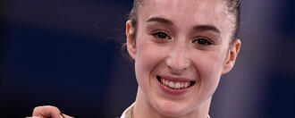 Nina Derwael décroche la première médaille d’or belge