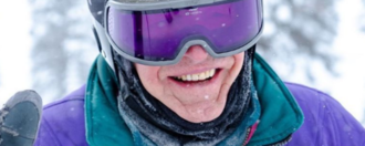 George Jedenoff, de bejaarde skiër
