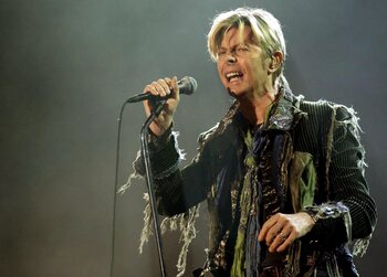 David Bowie a disparu, mais sa musique vit encore parmi nous