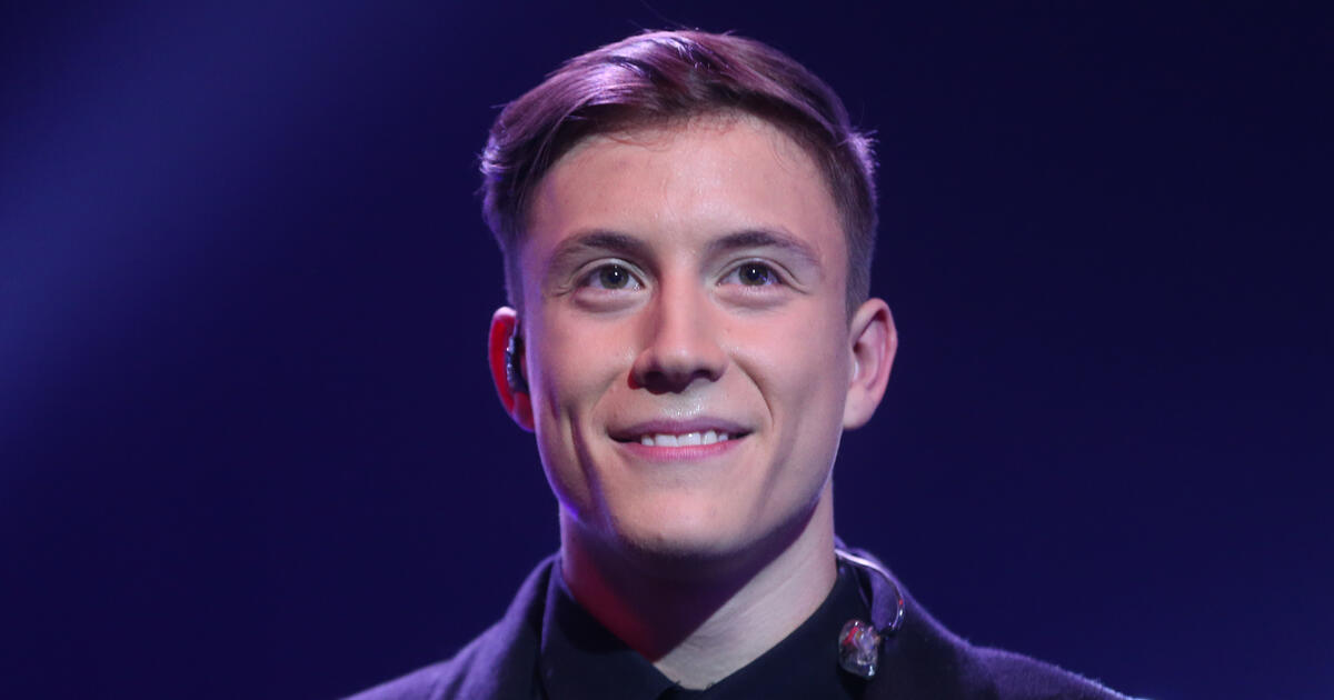 Meaning of Mr/Mme by Loïc Nottet