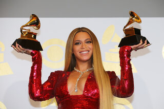 Reportée, la 63e édition des Grammy Awards aura lieu le 14 mars