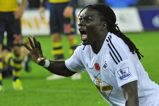 Les célébrations mythiques : Bafétimbi Gomis célèbre ses buts tel un félin féroce