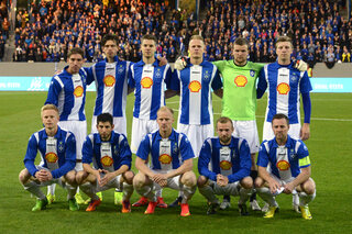 Mythische vieringen: IJslandse voetballers van Stjarnan FC gaan een rondje fietsen