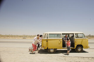 "Little Miss Sunshine", le road-trip familial déjanté qui a touché le monde entier