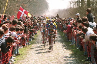 Johan Museeuw en Mapei-GB schrijven geschiedenis in Parijs-Roubaix van 1996