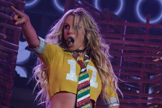 Britney Spears demande un poster de Diana et des hamburgers sans pain lors de ses concerts