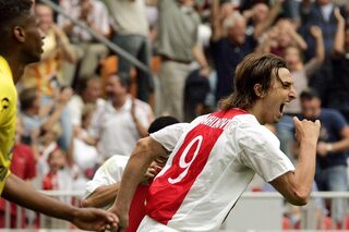 One day, one goal: Zlatan se balade dans la défense de NAC Breda